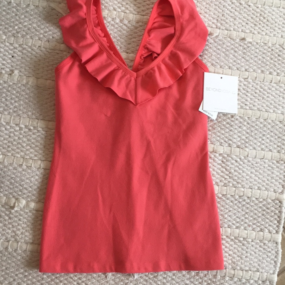 NWT Beyond Yoga frill seeker tank -xs